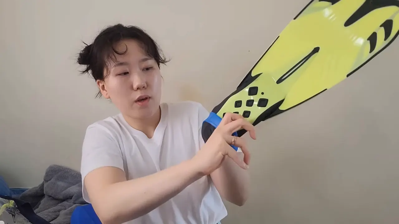 핀 서포터즈를 끼운 모습