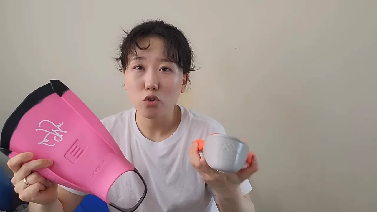 뒤꿈치가 막힌 하이드로와 뚫린 리펠로